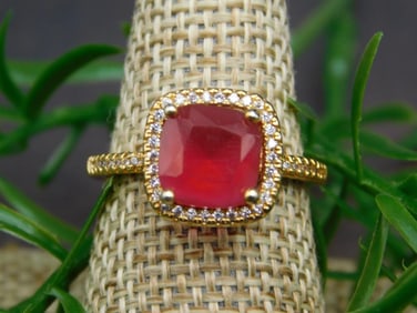 GENUINE STONE RING SIZE 8