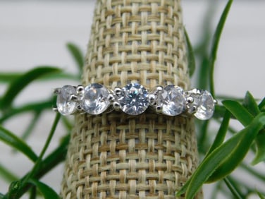 GENUINE STONE RING SIZE 5