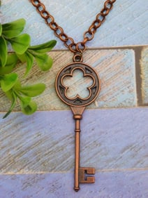 SKELETON KEY NECKLACE