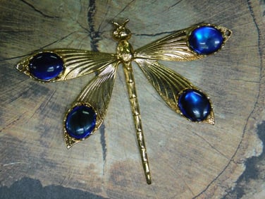 ABALONE STUDDED DRAGONFLY PENDANT ROCK STONE LAPIDARY SPECIMEN