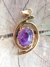 AMETHYST PENDANT ROCK STONE LAPIDARY SPECIMEN