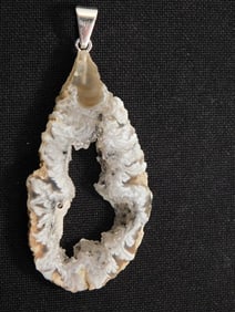 GEODE SLICE PENDANT ROCK STONE LAPIDARY SPECIMEN
