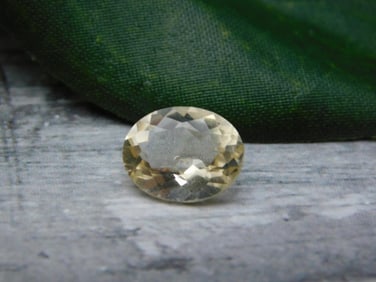 CITRINE ROCK STONE LAPIDARY SPECIMEN