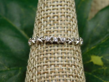 GENUINE STONE RING SIZE 7