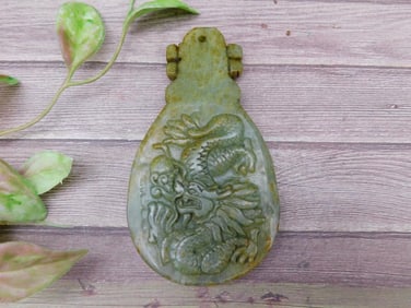 Green Jade Pendant With Dragon Motif