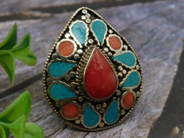 Metal Ring With Red and Turquoise Inlay Detail