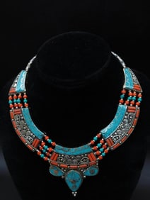 Handcrafted Multicolor Beaded Necklace With Metal Accents