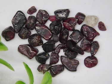 12 Grams of Loose Garnet Stones for Crafting and Jewelry