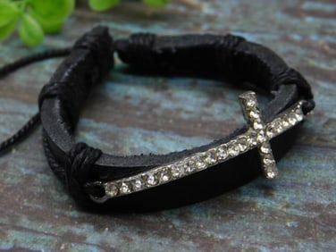 Adjustable Bracelet With Rhinestone Cross