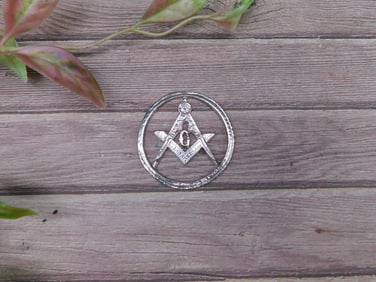 Silver Masonic Emblem Pin with Compass and Square Design
