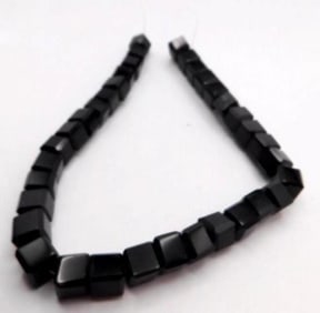 GLASS BEADS ROCK STONE LAPIDARY SPECIMEN