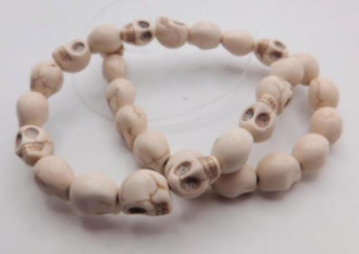 SKULL BEADS ROCK STONE LAPIDARY SPECIMEN