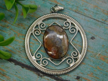 GENUINE STONE PENDANT ROCK STONE LAPIDARY SPECIMEN