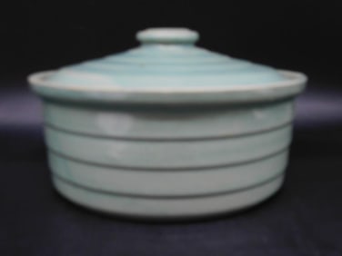 COVERED DISH VINTAGE ANTIQUE