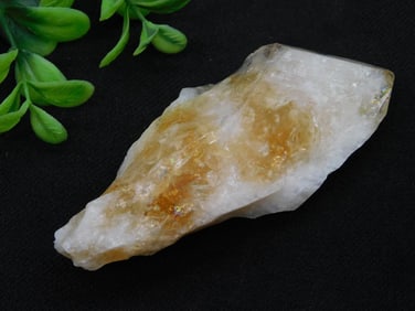 CITRINE ROCK STONE LAPIDARY SPECIMEN