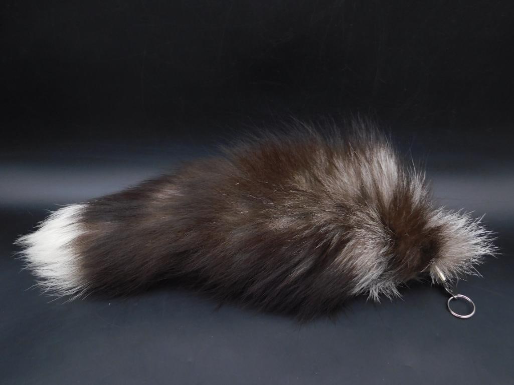 SILVER FOX TAIL TAXIDERMY: SILVER FOX TAIL TAXIDERMY