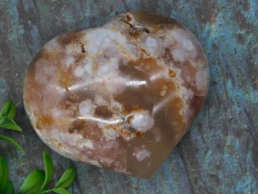 HATMANS FLOWER PETAL AGATE HEART ROCK STONE LAPIDARY SPECIMEN