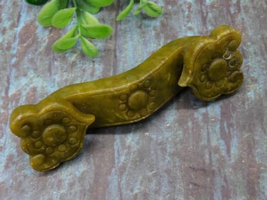 CARVED JADE ROCK STONE LAPIDARY SPECIMEN