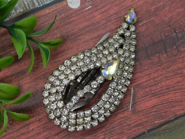 Rhinestone Teardrop Design Brooch VINTAGE ANTIQUE