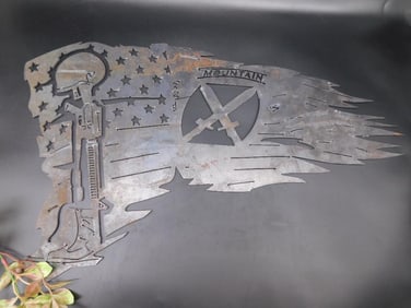 Metal Art Tribute to Military with Stars, Rifle, and 10th Mountain Design