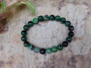 Natural Green and Black Beaded Stretch Bracelet