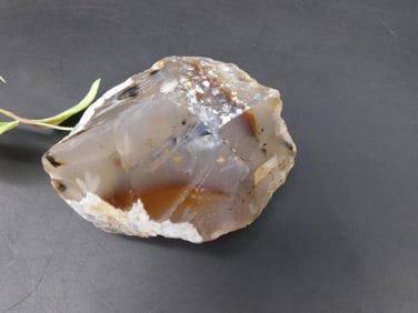 Raw Agate Piece Weighing 193 Grams with Earthy Tones