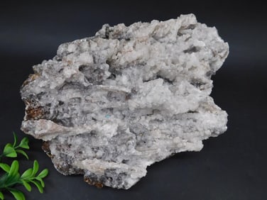 Natural Quartz Crystal Mineral Specimen with White and Grey Tones
