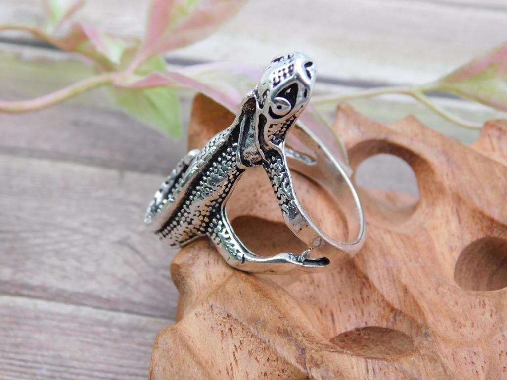 Silver Tone Ring, Size 10 - 2