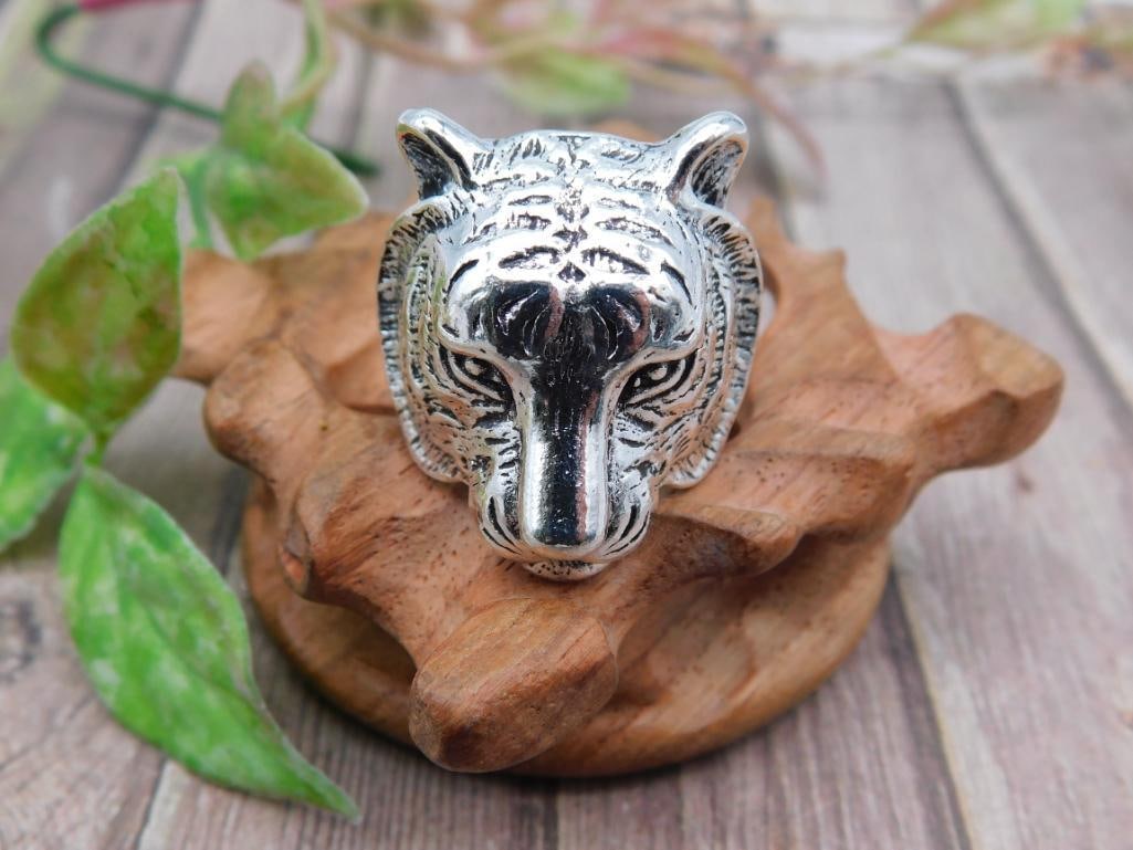 Silver-Toned Tiger Head Ring, Size 8: Silver-toned tiger head ring featuring a detailed design. The ring is in a size 8 as marked. Includes a tiger-shaped motif with textured accents, adding depth to the appearance. The metal is not speci