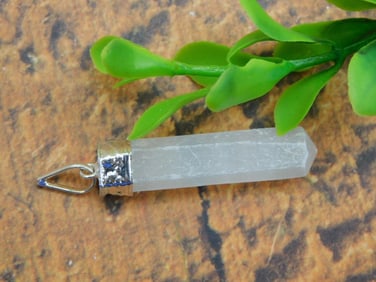 GENUINE STONE PENDANT ROCK STONE LAPIDARY SPECIMEN