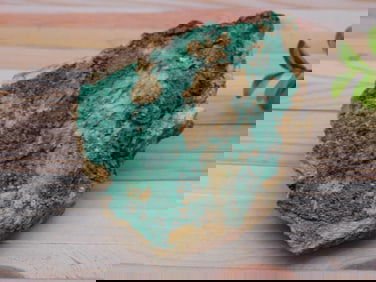 AZURITE ROCK STONE LAPIDARY SPECIMEN