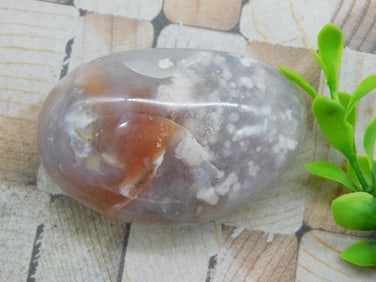 HATMANS FLOWER PETAL AGATE ROCK STONE LAPIDARY SPECIMEN