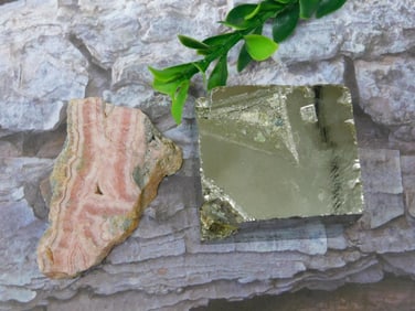 MIXED LOT ROCK STONE LAPIDARY SPECIMEN