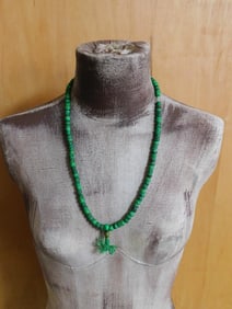 AFRICAN TRADE BEADS ROCK STONE LAPIDARY SPECIMEN