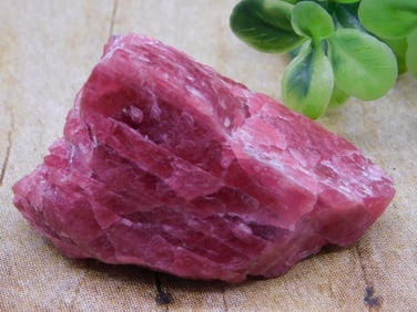 GEM RHODONITE ROCK STONE LAPIDARY SPECIMEN