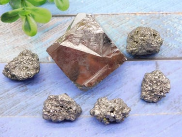 PYRITE ROCK STONE LAPIDARY SPECIMEN