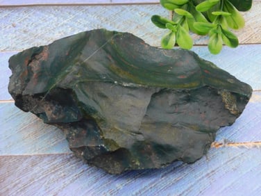 BLOODSTONE ROCK STONE LAPIDARY SPECIMEN
