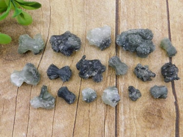 PREHNITE ROCK STONE LAPIDARY SPECIMEN