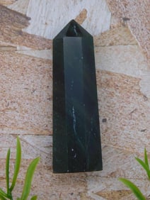 STONE OBELISK ROCK STONE LAPIDARY SPECIMEN