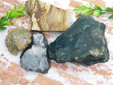 MIXED LOT ROCK STONE LAPIDARY SPECIMEN