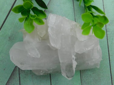 QUARTZ ROCK STONE LAPIDARY SPECIMEN