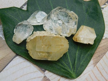 HERKIMER DIAMONDS ROCK STONE LAPIDARY SPECIMEN