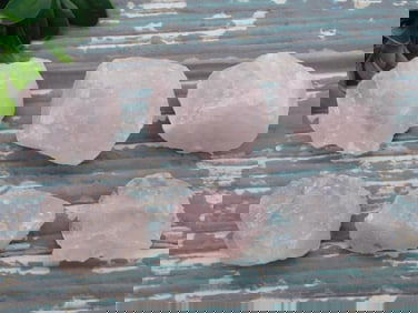 ROSE QUARTZ ROCK STONE LAPIDARY SPECIMEN