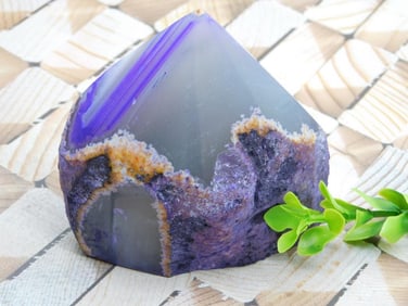 AGATE POINT ROCK STONE LAPIDARY SPECIMEN