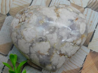 HATMANS FLOWER PETAL AGATE ROCK STONE LAPIDARY SPECIMEN