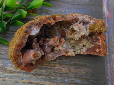 CAVE GEODE ROCK STONE LAPIDARY SPECIMEN