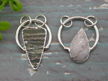 GENUINE STONE PENDANTS ROCK STONE LAPIDARY SPECIMEN