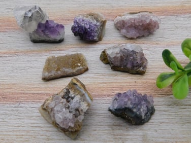 AMETHYST ROCK STONE LAPIDARY SPECIMEN