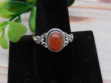 RING ROCK STONE LAPIDARY SPECIMEN