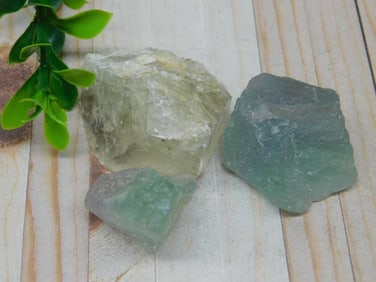 FLUORITE ROCK STONE LAPIDARY SPECIMEN